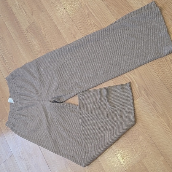 Wishlist Pants - Picture 1 of 6